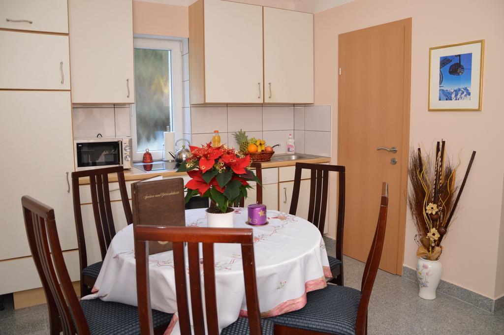 Private Room Pyrkerstrasse Bad Hofgastein Quarto foto